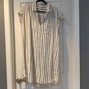 NWT women’s linen dress